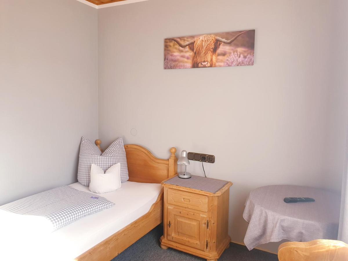 Pension Zum Krug, Messe Muenchen Hergolding Εξωτερικό φωτογραφία
